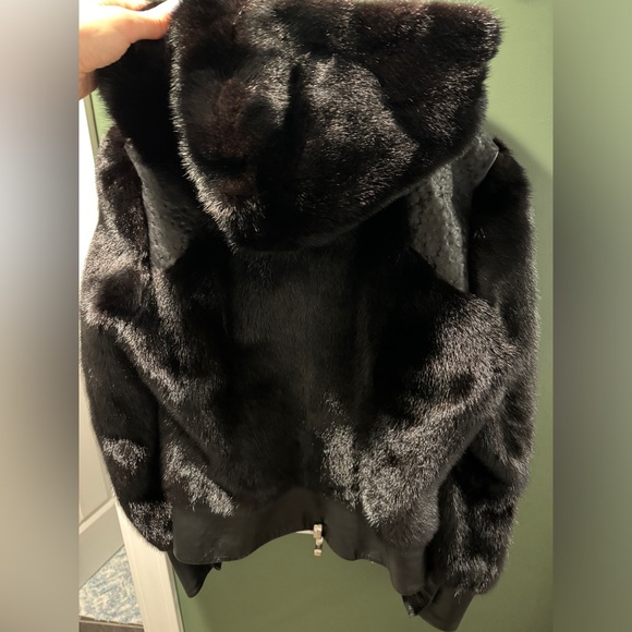 Mink bomber - Picture 8 of 13